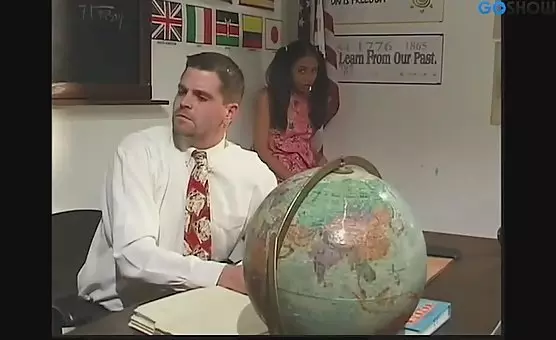 Naughty Coeds Enjoy DP Blowjobs