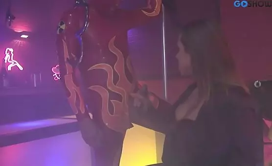 Bisexual Strippers in SM Bondsage